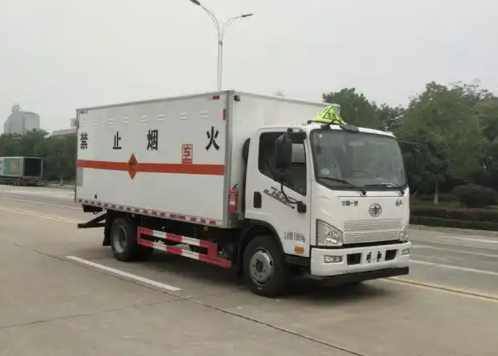 临汾爆破器材运输车可以上高速吗？