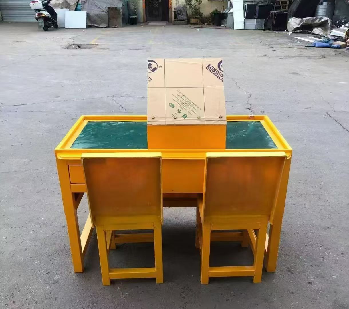 临汾防静电导通桌井下煤矿火工品发放桌：危险品流转的安全守护者